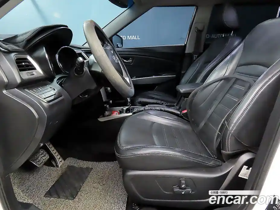 SsangYong TIBOLI 2015 1.6 Автомат в Москве № 36586, фото 6