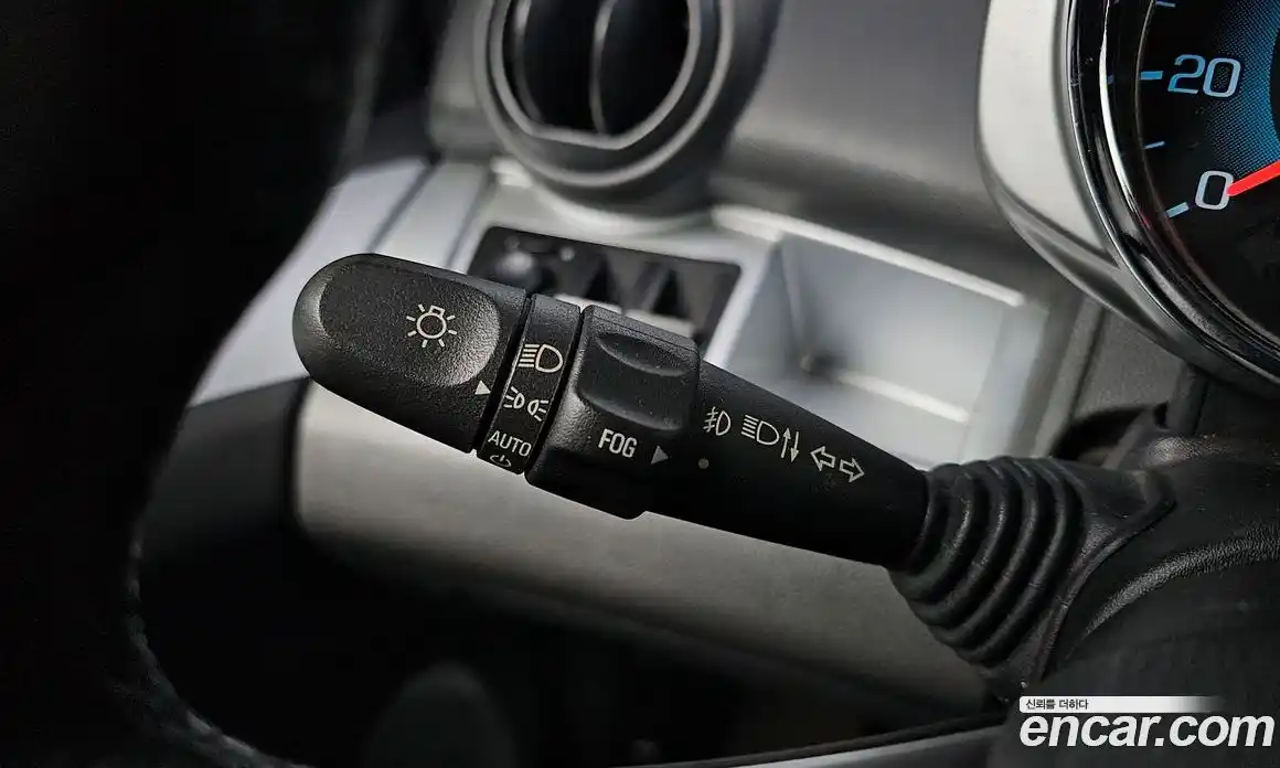 Chevrolet Spark 2015 1.0 Автомат в Москве № 36843, фото 16