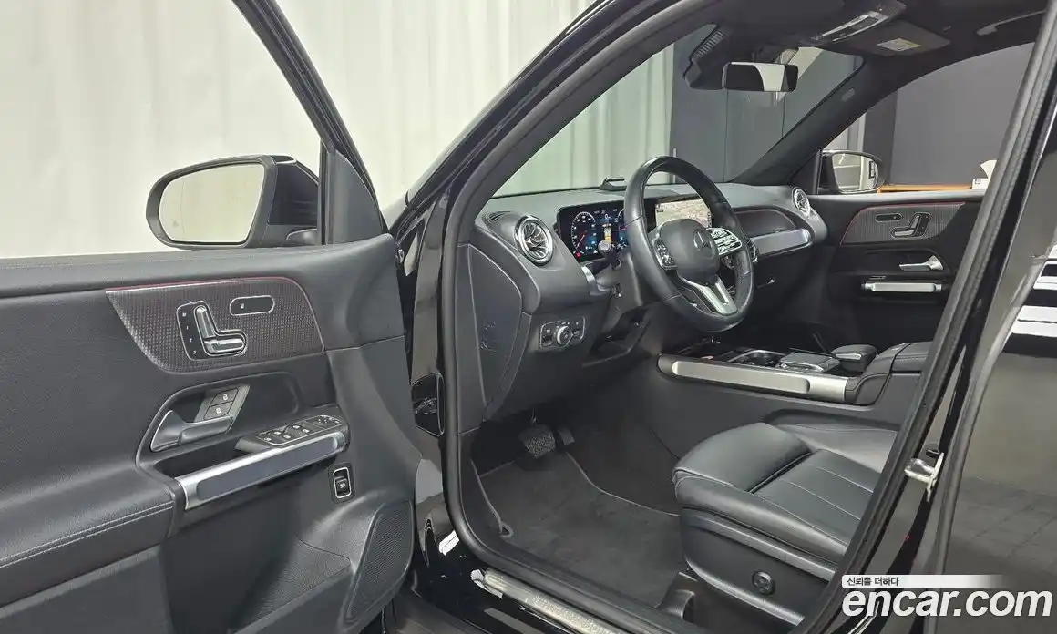 Mercedes-Benz GLB-Class 2023 1.9 Автомат в Москве № 372164, фото 10