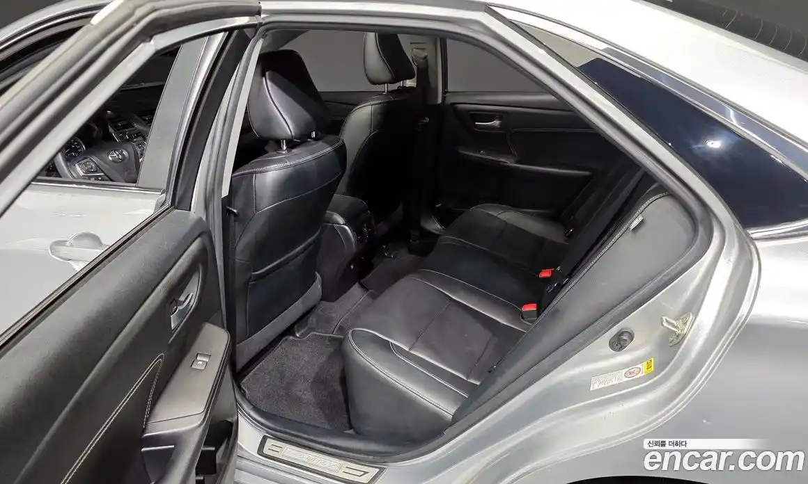 Toyota Camry 2017 2.5 Автомат в Москве № 383927, фото 11