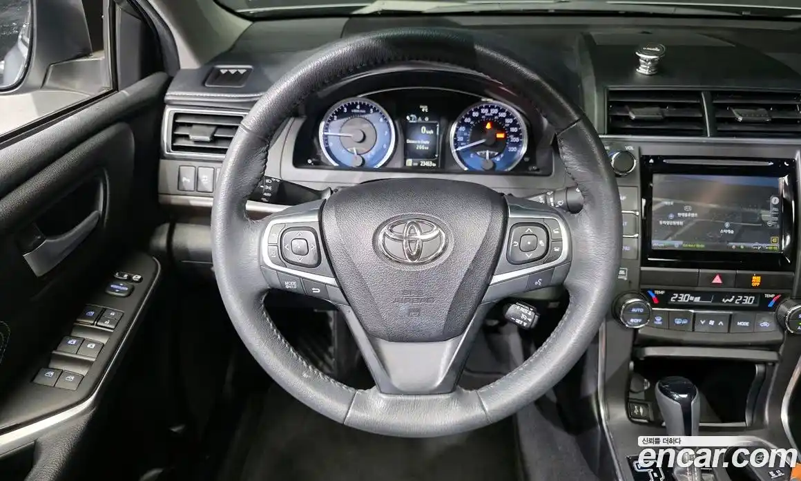 Toyota Camry 2017 2.5 Автомат в Москве № 383927, фото 13