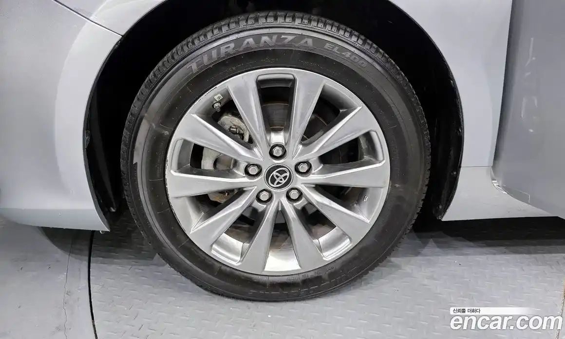 Toyota Camry 2017 2.5 Автомат в Москве № 383927, фото 5