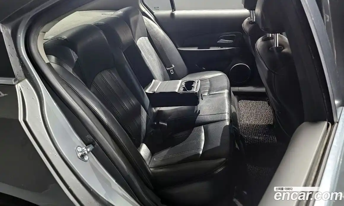 Chevrolet Cruze 2011 1.6 Автомат в Москве № 40771, фото 18