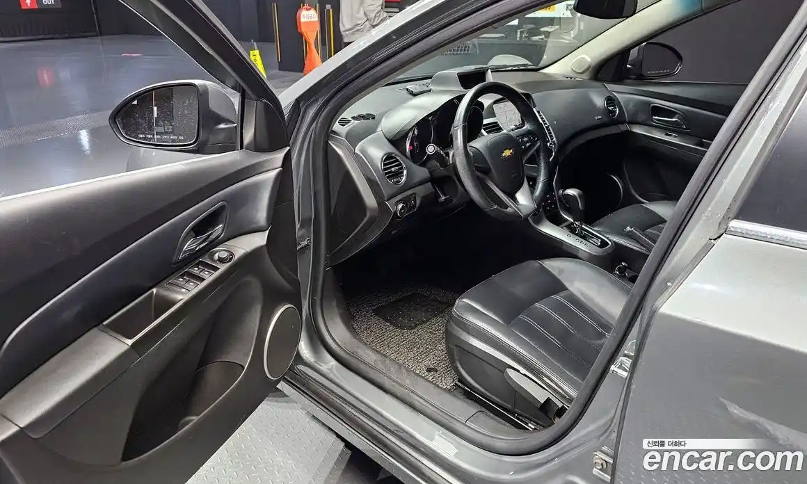 Chevrolet Cruze 2011 1.6 Автомат в Москве № 40771, фото 7