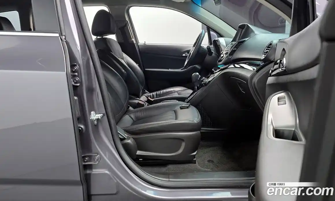 Chevrolet Orlando 2012 2.0 Автомат в Москве № 411027, фото 10