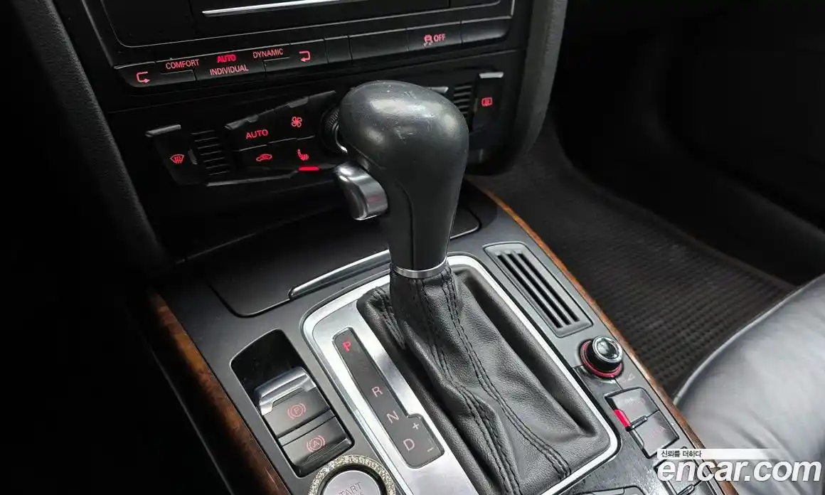 Audi A4 2011 2.0 Автомат в Москве № 414310, фото 9