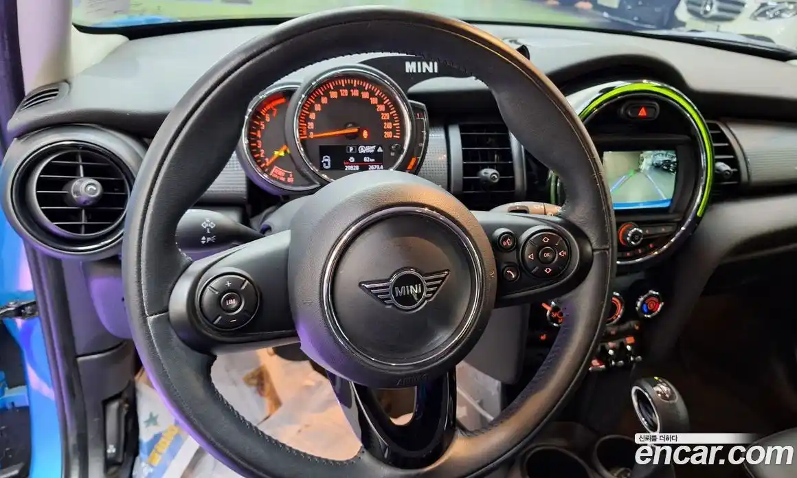 Mini Cooper 2019 1.5 Автомат в Москве № 416913, фото 11