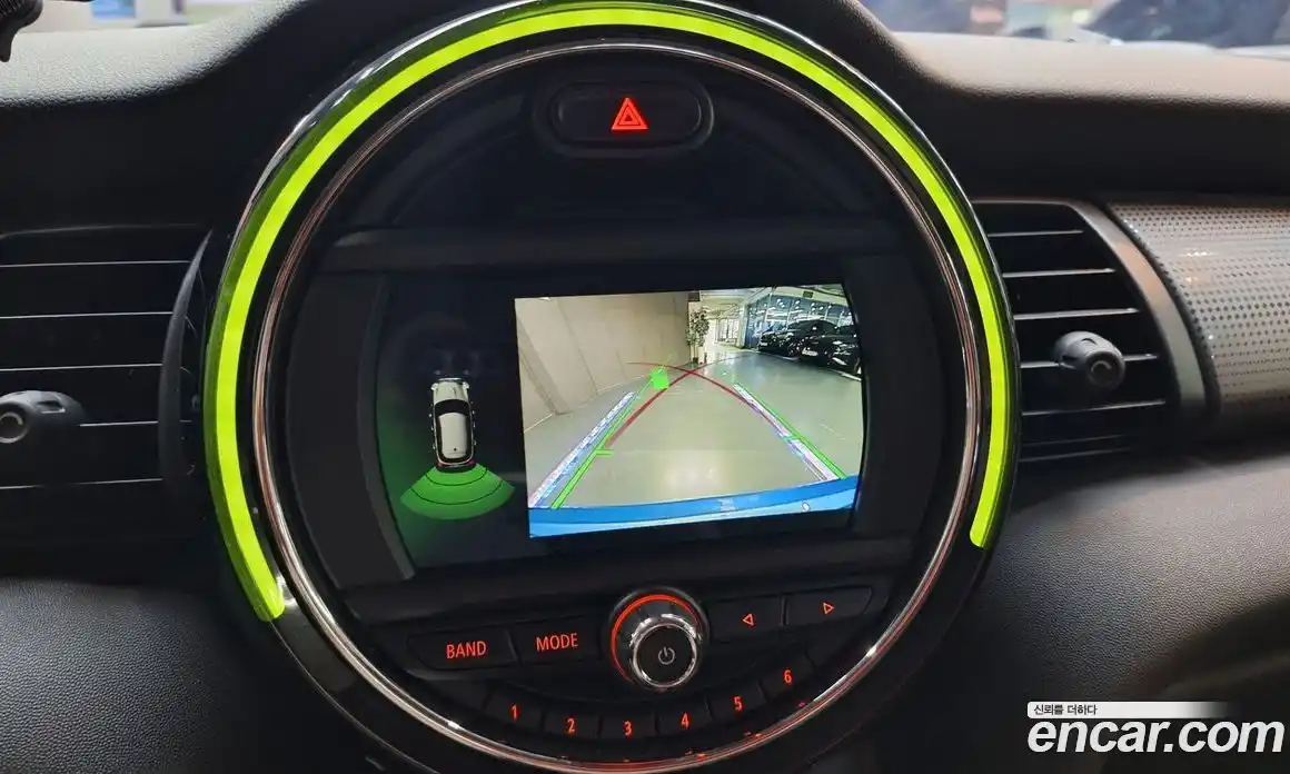 Mini Cooper 2019 1.5 Автомат в Москве № 416913, фото 14