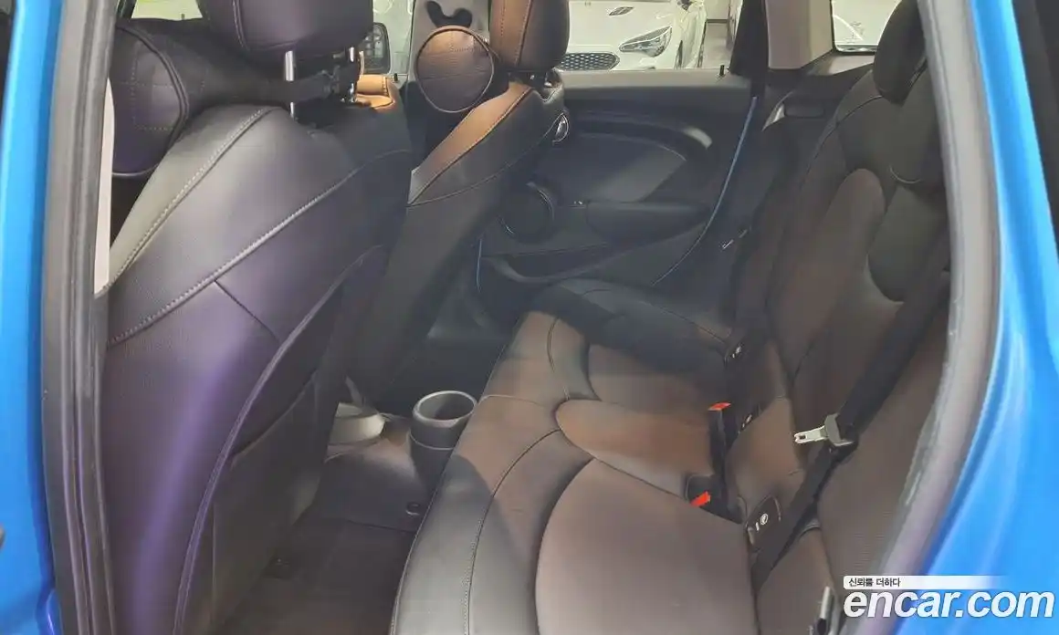 Mini Cooper 2019 1.5 Автомат в Москве № 416913, фото 8