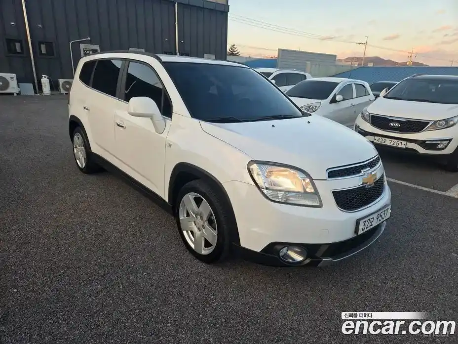 Chevrolet Orlando 2012 2.0 Автомат в Москве № 42119, фото 3