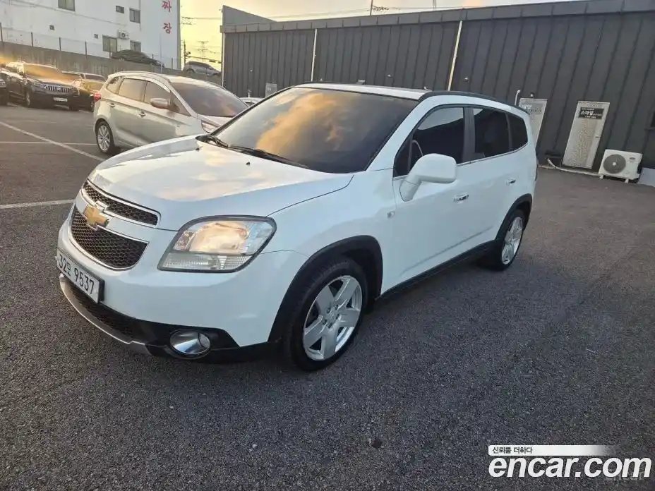Chevrolet Orlando 2012 2.0 Автомат в Москве № 42119, фото 4