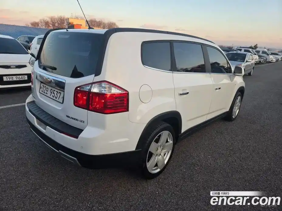 Chevrolet Orlando 2012 2.0 Автомат в Москве № 42119, фото 7