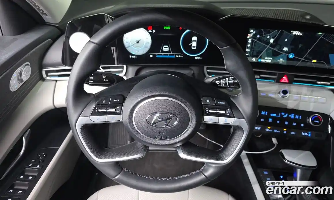 Hyundai Avante 2023 1.6 Автомат в Москве № 45139, фото 14