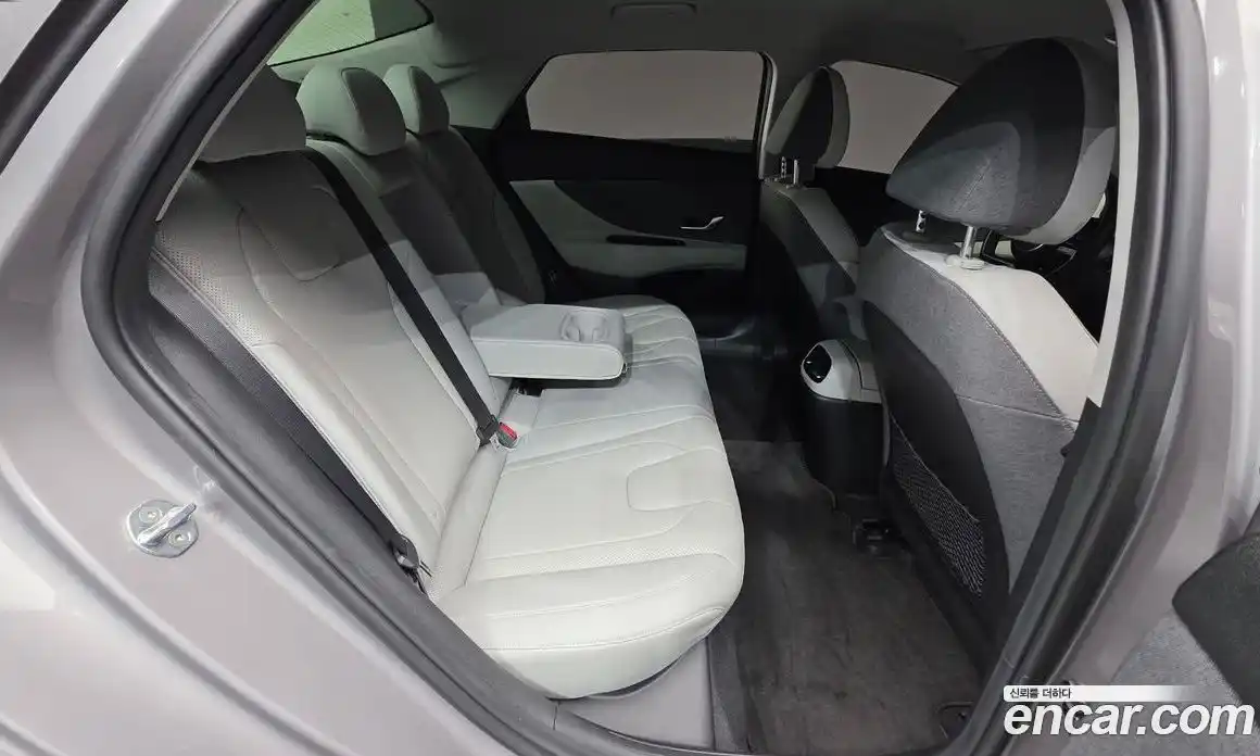 Hyundai Avante 2023 1.6 Автомат в Москве № 45139, фото 19