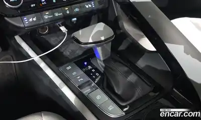 Hyundai Avante 2023 1.6 Автомат в Москве № 45139, миниатюра 9