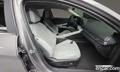 Hyundai Avante 2023 1.6 Автомат в Москве № 45139, миниатюра 10