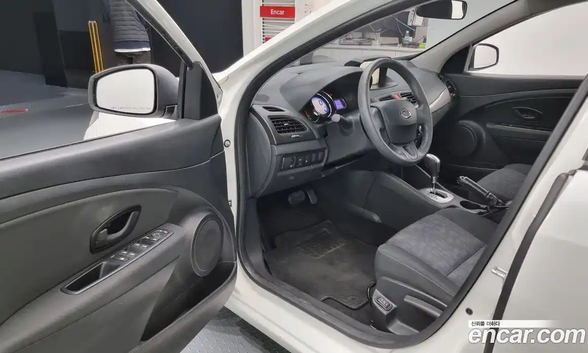 Renault SM3 2014 1.6 Автомат в Москве № 461, фото 11