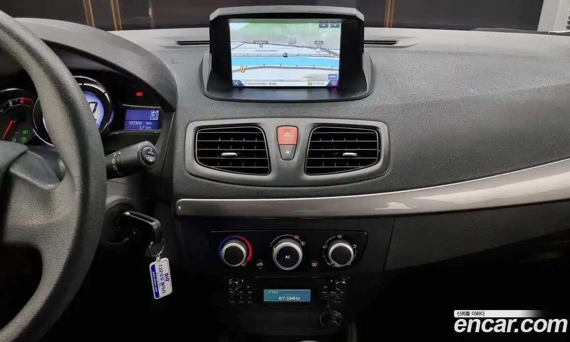 Renault SM3 2014 1.6 Автомат в Москве № 461, фото 14