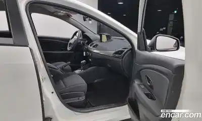 Renault SM3 2014 1.6 Автомат в Москве № 461, миниатюра 10