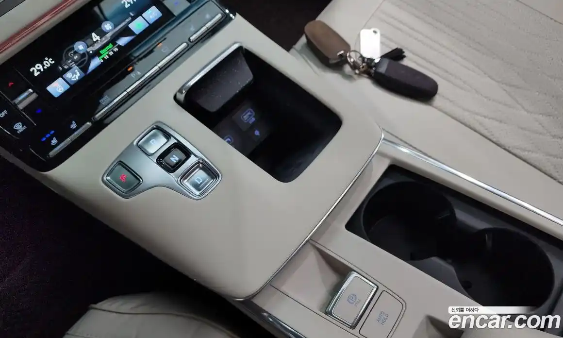 Hyundai Grandeur 2022 2.5 Автомат в Москве № 46344, фото 18