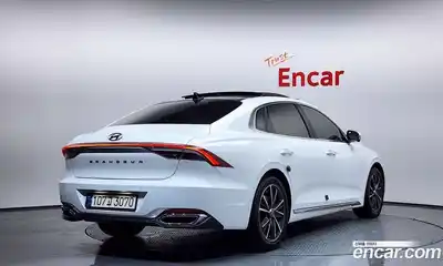 Hyundai Grandeur 2022 2.5 Автомат в Москве № 46344, миниатюра 10