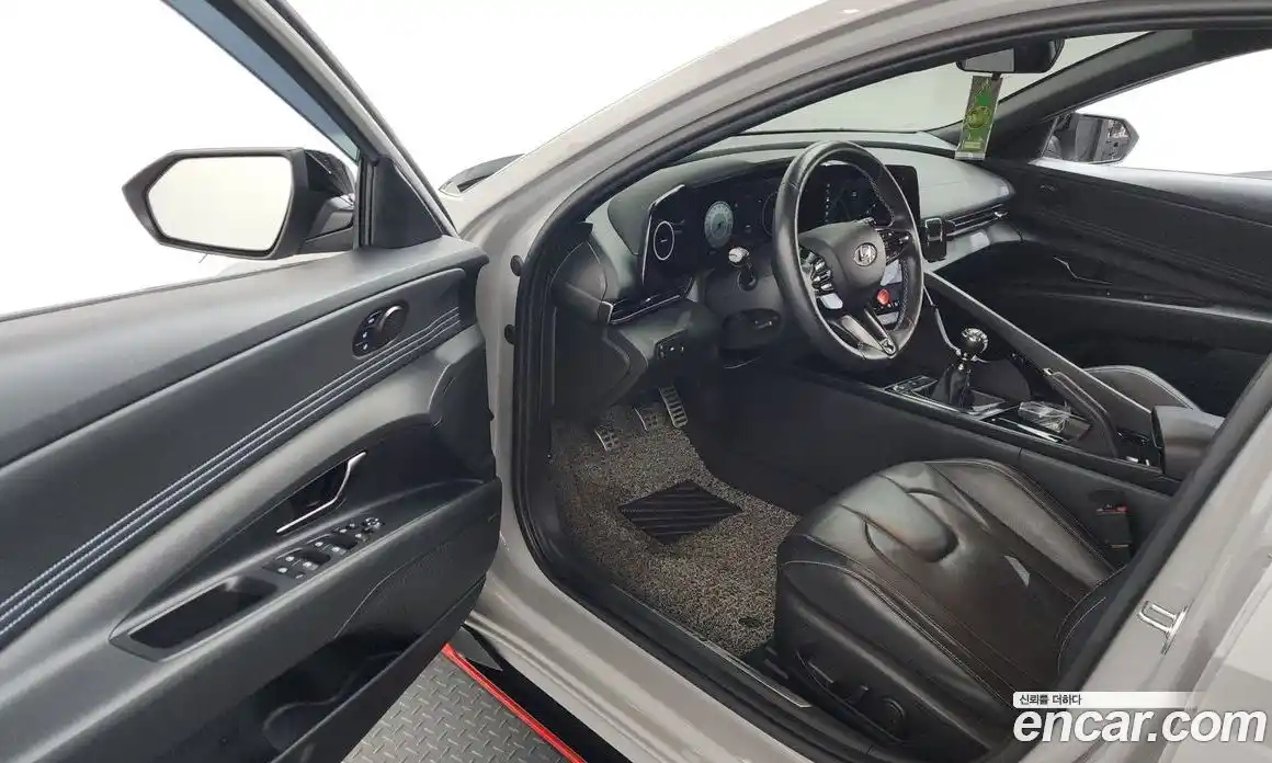 Hyundai Avante 2022 2.0 Механическая в Москве № 47465, фото 20