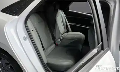 Hyundai Avante 2024 1.6 Автомат в Москве № 48331, миниатюра 11