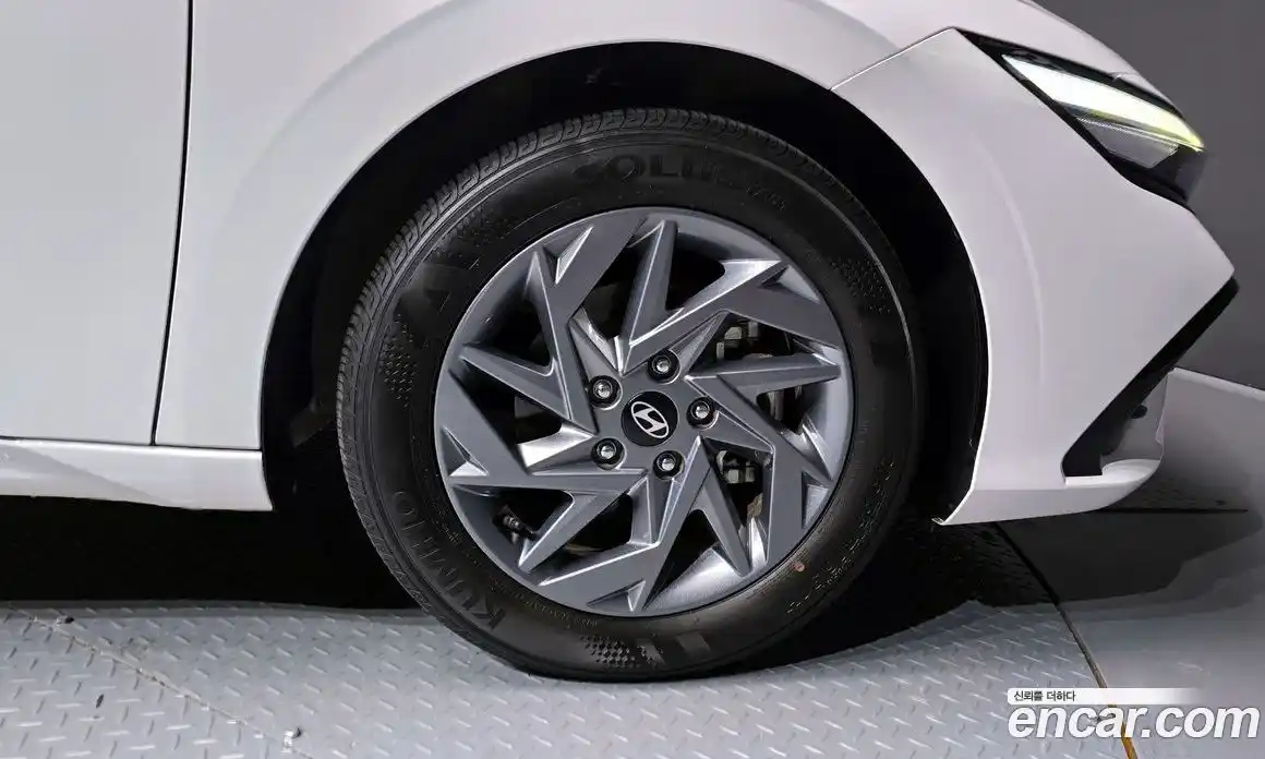 Hyundai Avante 2024 1.6 Автомат в Москве № 48331, фото 18