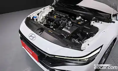 Hyundai Avante 2024 1.6 Автомат в Москве № 48331, миниатюра 6