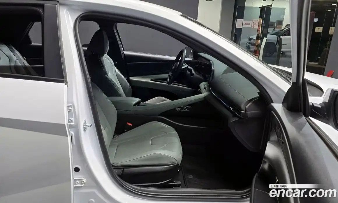 Hyundai Avante 2024 1.6 Автомат в Москве № 48331, фото 8