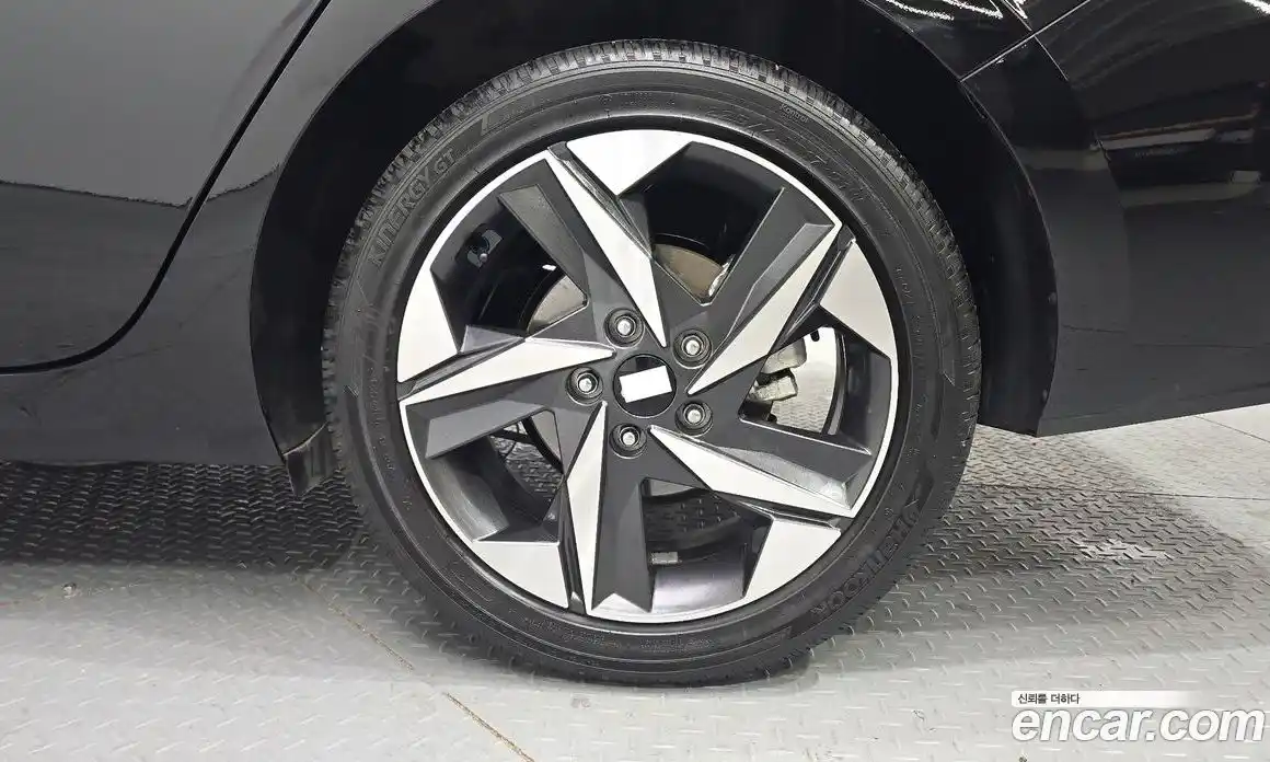 Hyundai Avante 2022 1.6 Автомат в Москве № 5359, фото 5