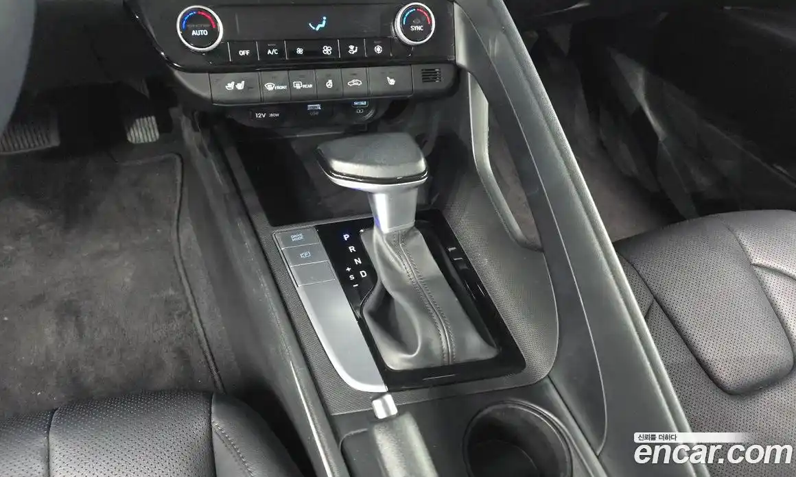 Hyundai Avante 2022 1.6 Автомат в Москве № 5359, фото 9