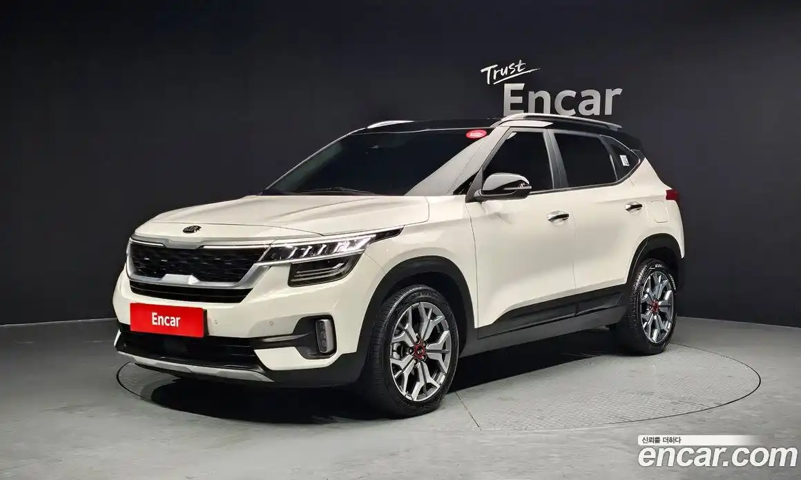 Kia Seltos 2020 1.6 Автомат в Москве № 55878, фото 1