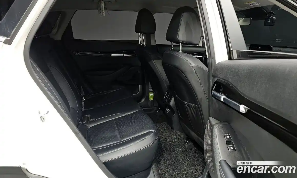 Kia Seltos 2020 1.6 Автомат в Москве № 55878, фото 11