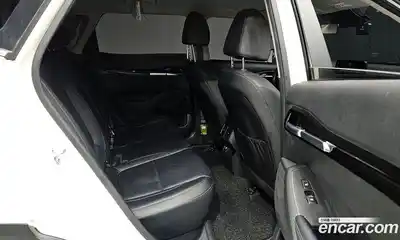 Kia Seltos 2020 1.6 Автомат в Москве № 55878, миниатюра 11