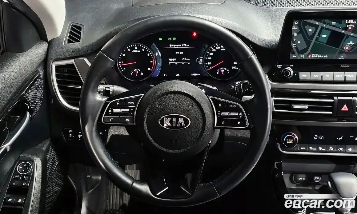 Kia Seltos 2020 1.6 Автомат в Москве № 55878, фото 15