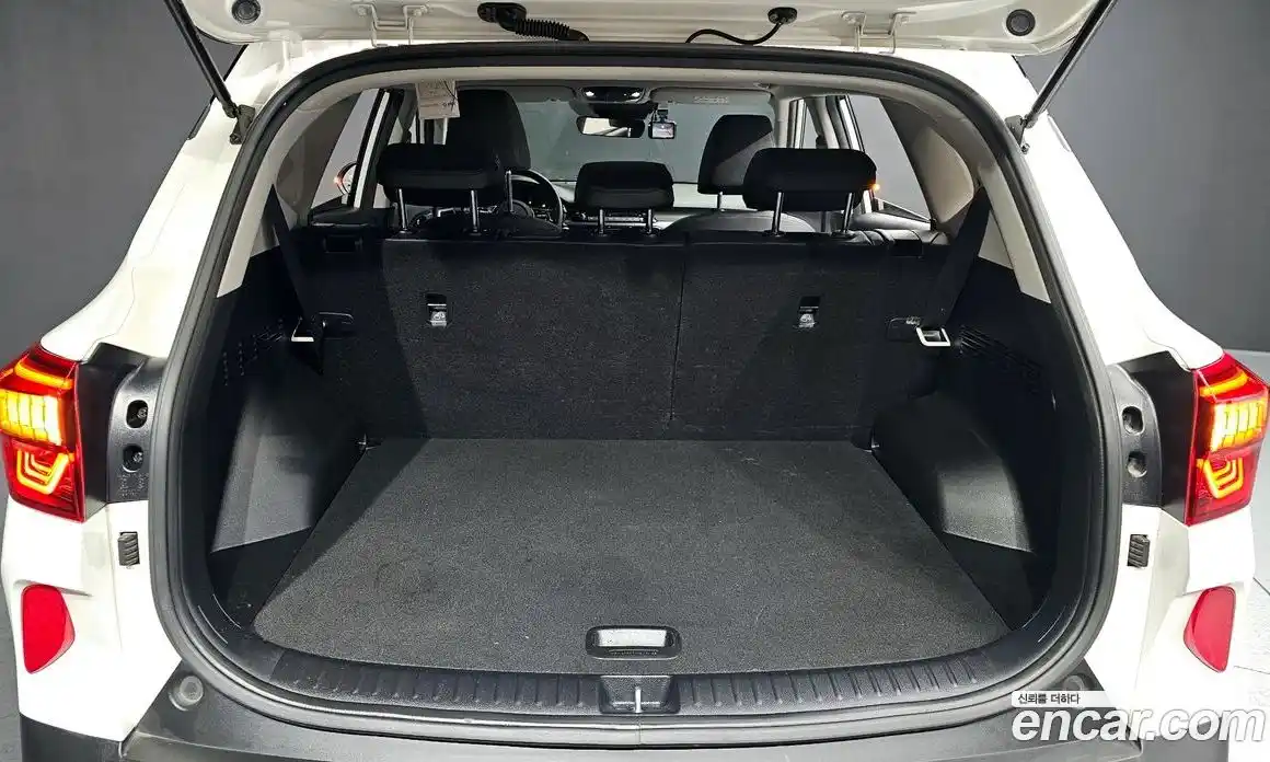 Kia Seltos 2020 1.6 Автомат в Москве № 55878, фото 20