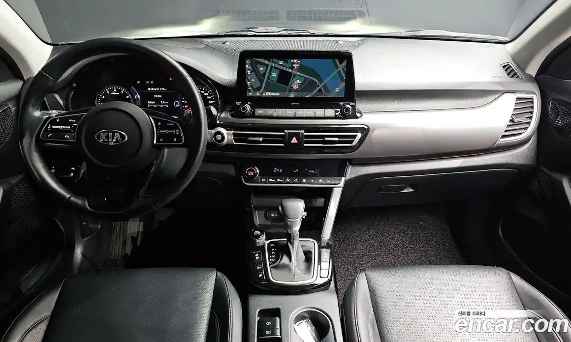 Kia Seltos 2020 1.6 Автомат в Москве № 55878, фото 7