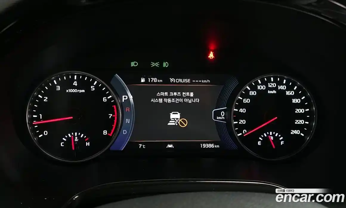 Kia Seltos 2020 1.6 Автомат в Москве № 55878, фото 8