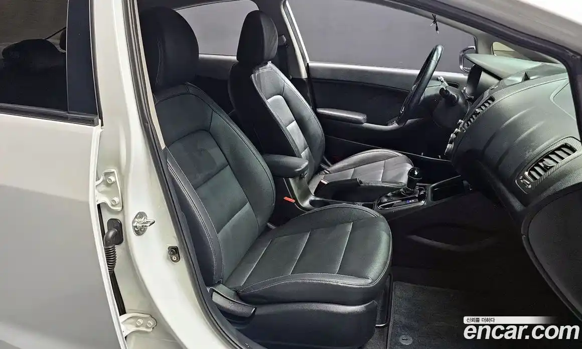 Kia K3 2018 1.6 Автомат в Москве № 70861, фото 17