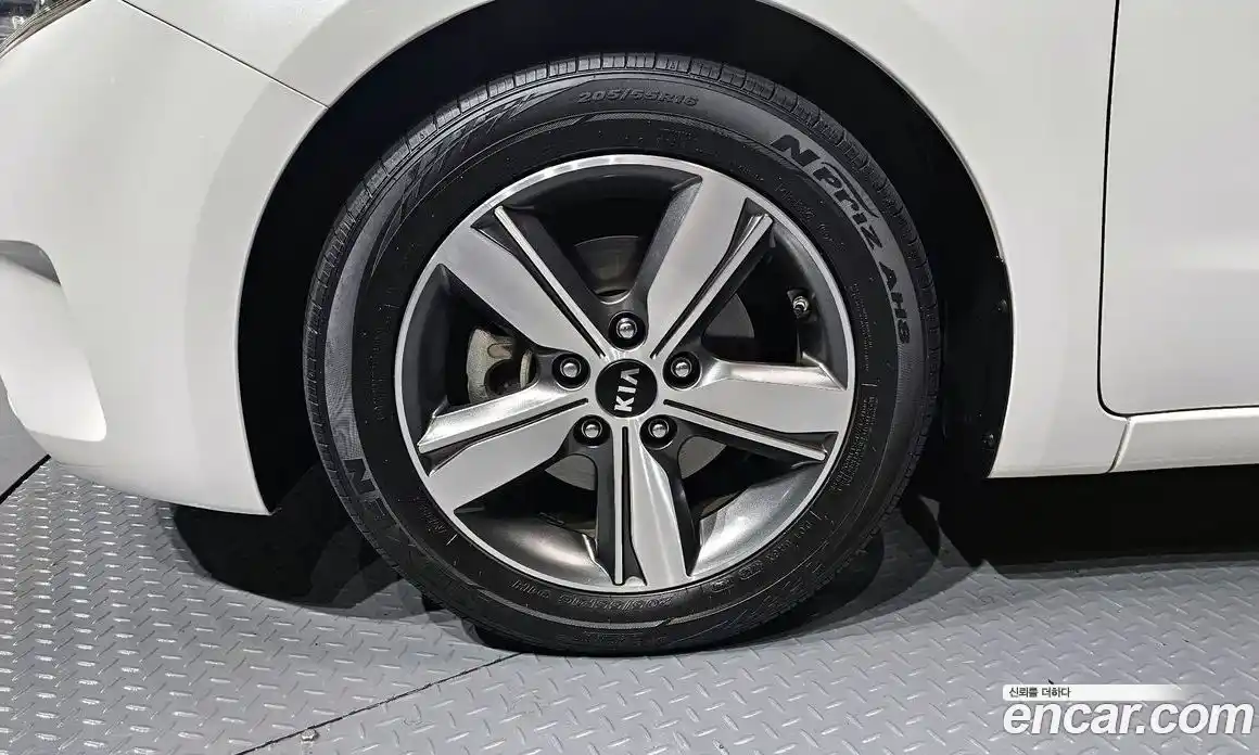 Kia K3 2018 1.6 Автомат в Москве № 70861, фото 19