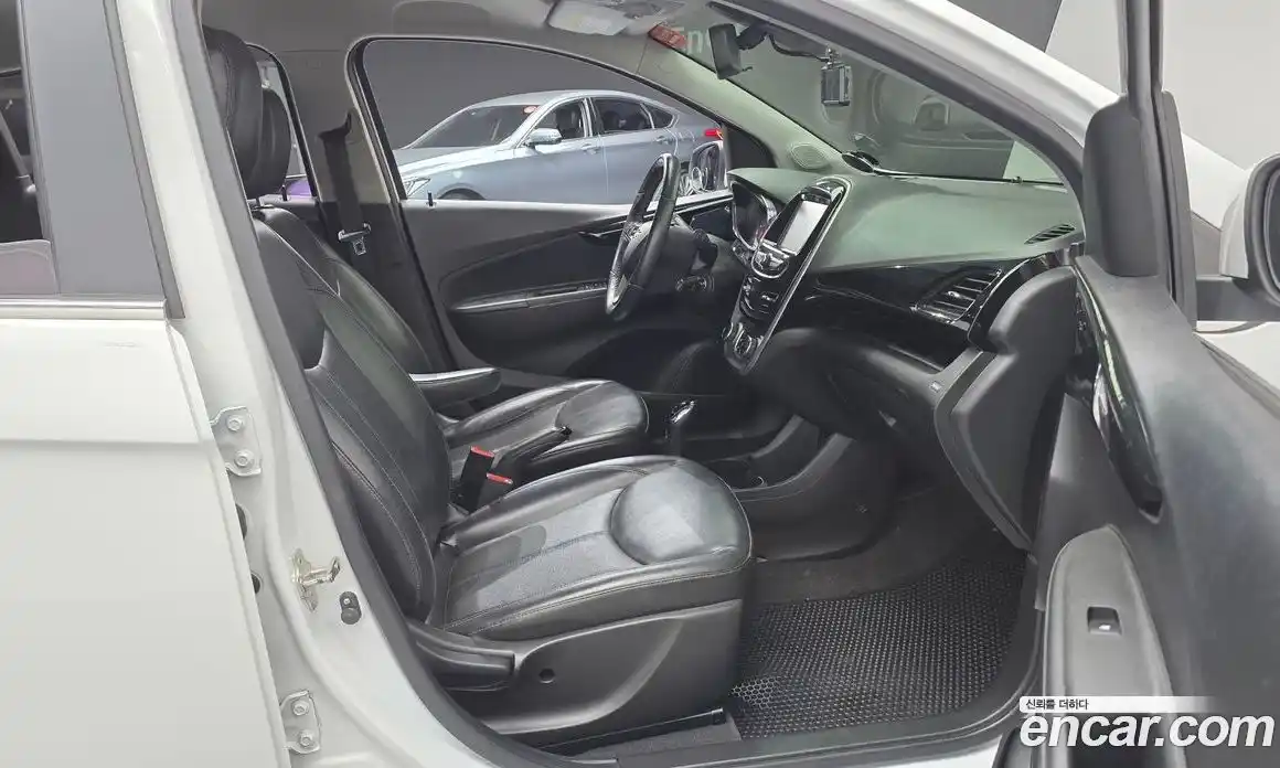 Chevrolet Spark 2016 1.0 Автомат в Москве № 105560, фото 10