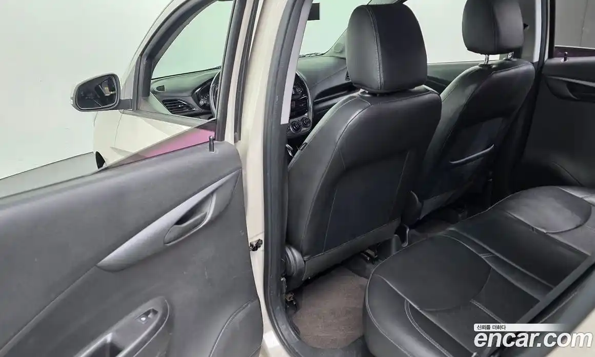 Chevrolet Spark 2017 1.0 Автомат в Москве № 105628, фото 9