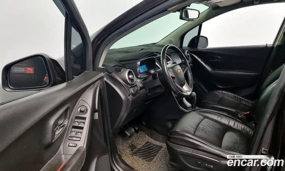 Chevrolet Trax 2015 1.4 Автомат в Москве № 105652, фото 13