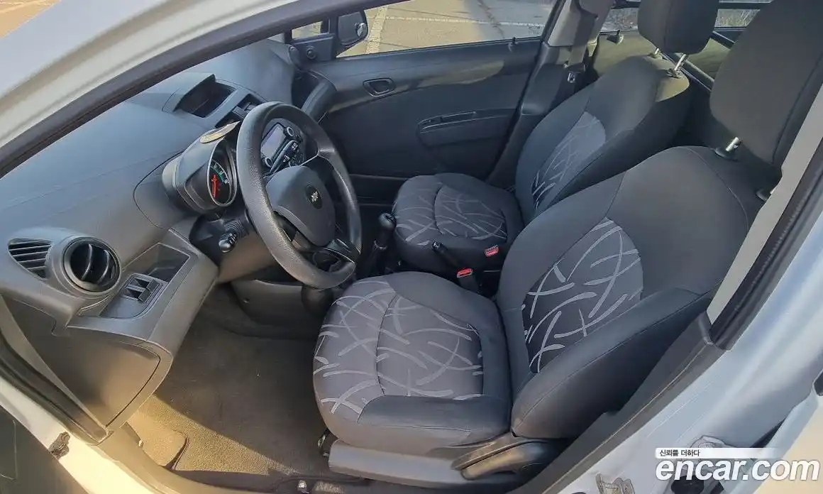 Chevrolet Spark 2014 1.0 Механическая в Москве № 105948, фото 8