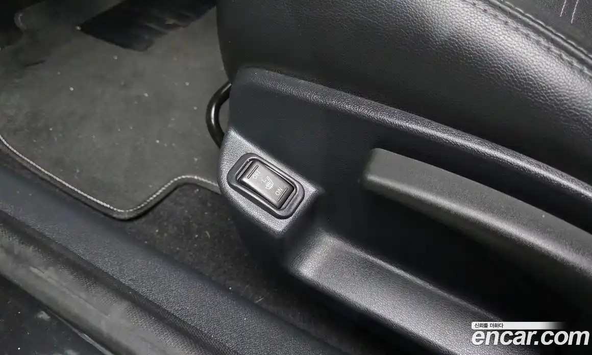 Renault SM3 2015 1.6 Автомат в Москве № 106094, фото 12