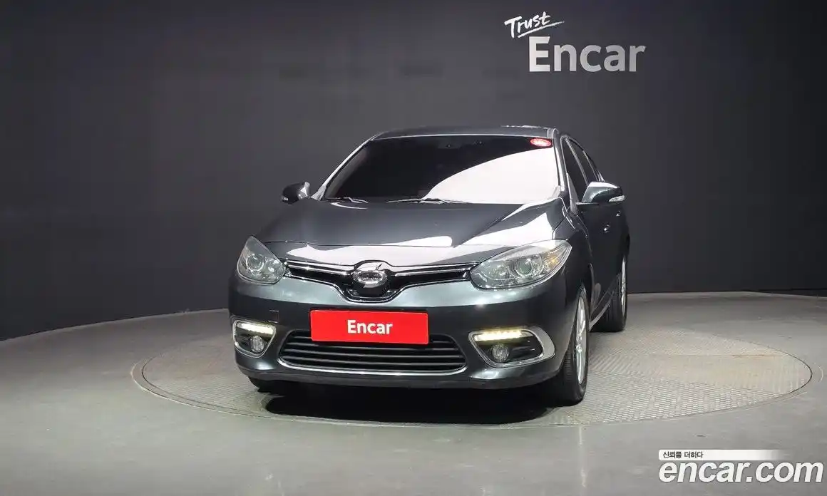 Renault SM3 2015 1.6 Автомат в Москве № 106094, фото 5