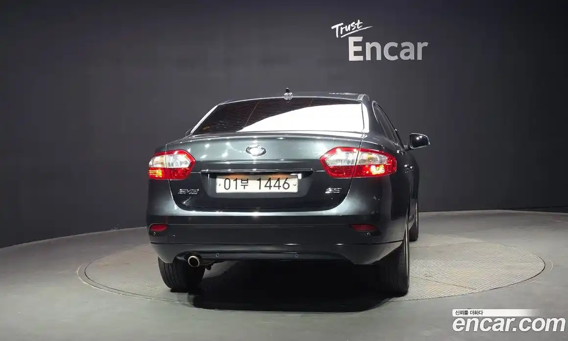 Renault SM3 2015 1.6 Автомат в Москве № 106094, фото 9