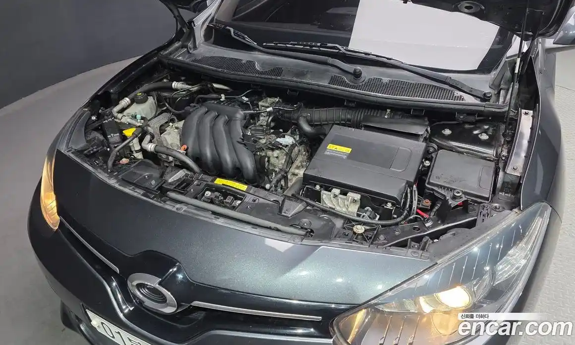 Renault SM3 2015 1.6 Автомат в Москве № 106094, фото 10