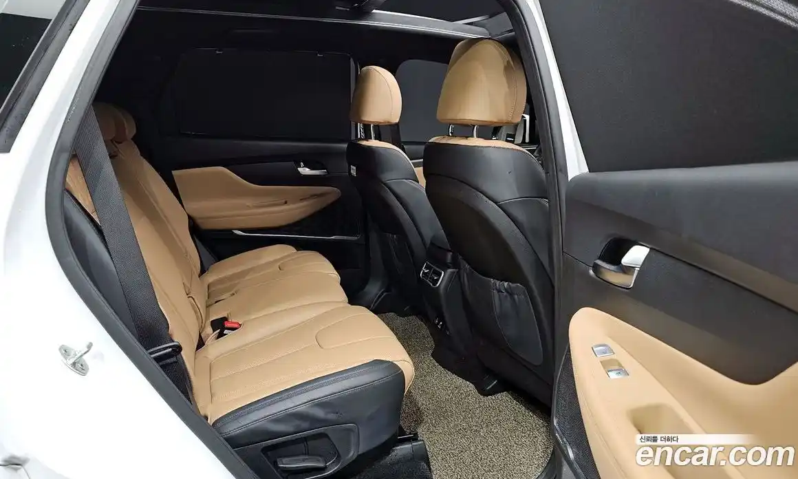 Hyundai Santa Fe 2021 2.5 Автомат в Москве № 107991, фото 6